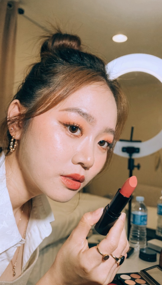 뷰티 릴스 세로 썸네일